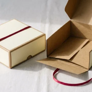 Custom Cheesecake boxes, closed and open view in butter cream, bulk and wholesale with no minimum order